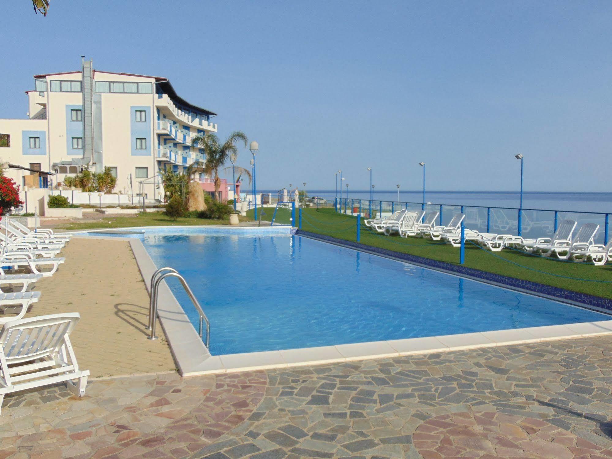 Tus'Hotel Castel di Tusa Ngoại thất bức ảnh